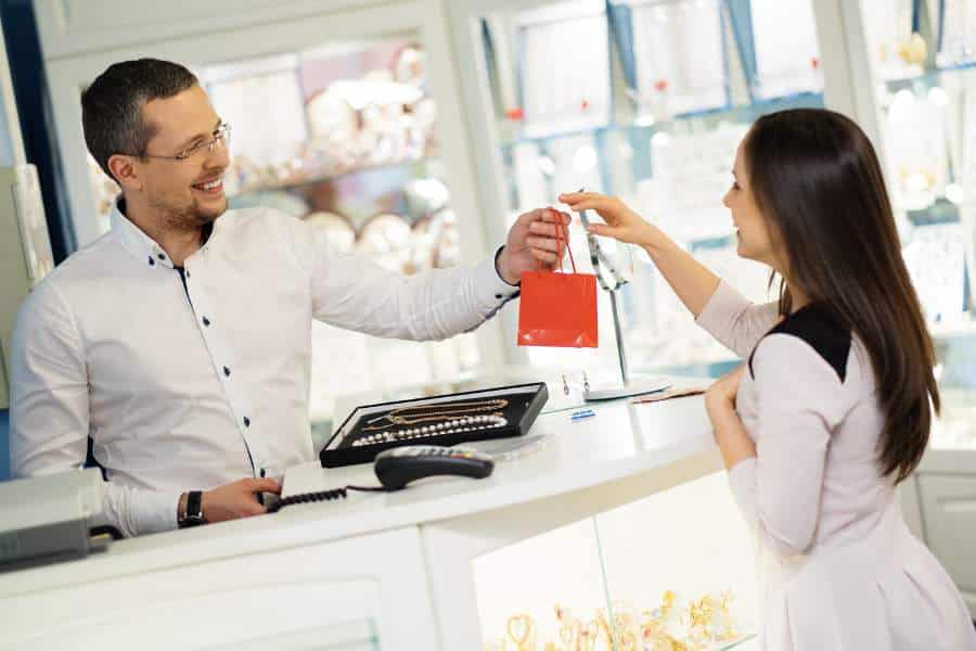 Learn here for full explanation about price range of cremation ashes jewellery in Perth Australia